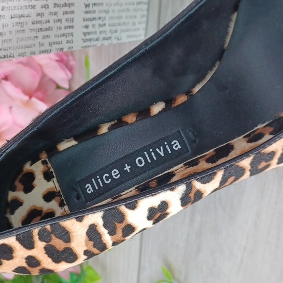 Alice + Olivia Leopard Print Calf Hair Heels - NWOT - Picture 2 of 12